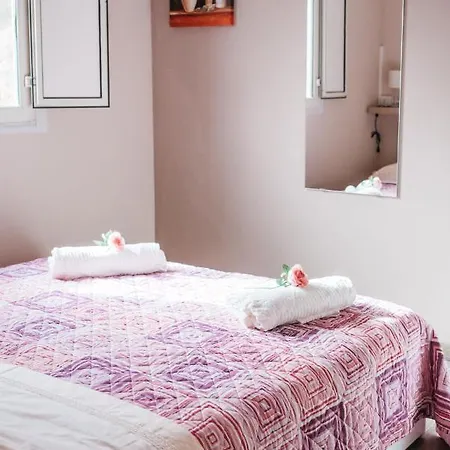 Lory's Bed & Breakfast *