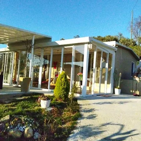 Lory's Nocleg ze śniadaniem *